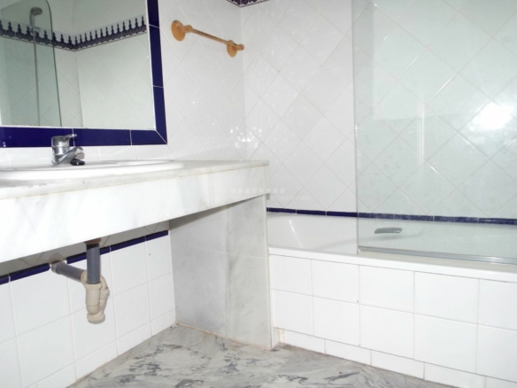 Alhambra del Golf, Estepona  – 3B Apt – Southwest facing