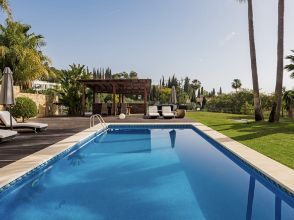 Nueva Andalucia -4B Villa -central Golf Valley