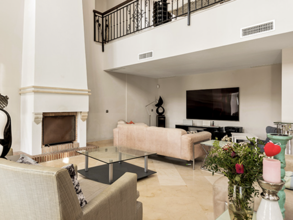 Nueva Andalucia -4B Villa -central Golf Valley