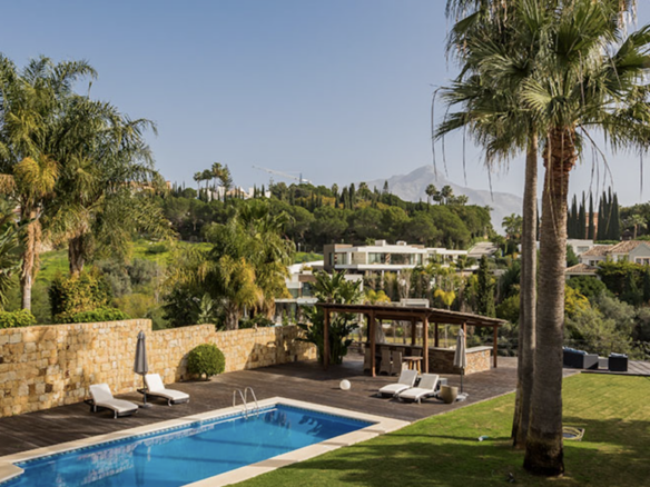 Nueva Andalucia -4B Villa -central Golf Valley