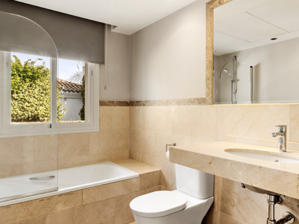Nueva Andalucia -4B Villa -central Golf Valley