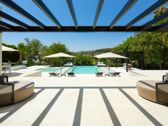 Reduced – Nueva Andalucia – 5B Modern Villa – Prime  Location