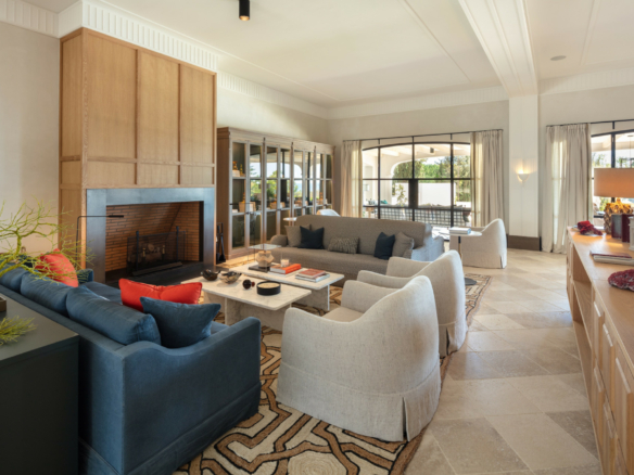 🏰 SOLD: Luxurious Mansion on the Golden Mile – Turnkey Living at Its Finest 🌟