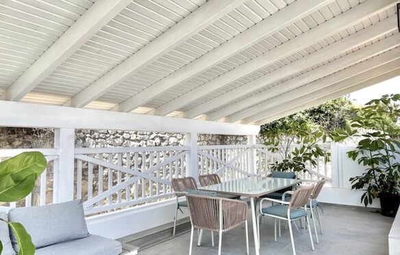 Estepona – 4B Villa – Beachfront – Sea Views -Turn Key