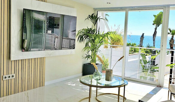 Estepona – 4B Villa – Beachfront – Sea Views -Turn Key