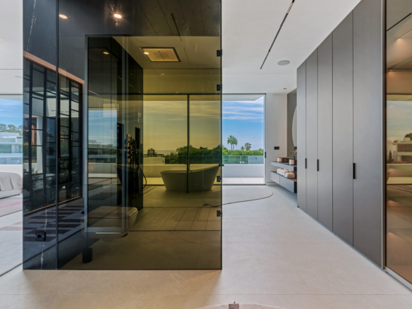 For sale – Golden Mile – New 5 Bedrooms Modern villa  – Turnkey
