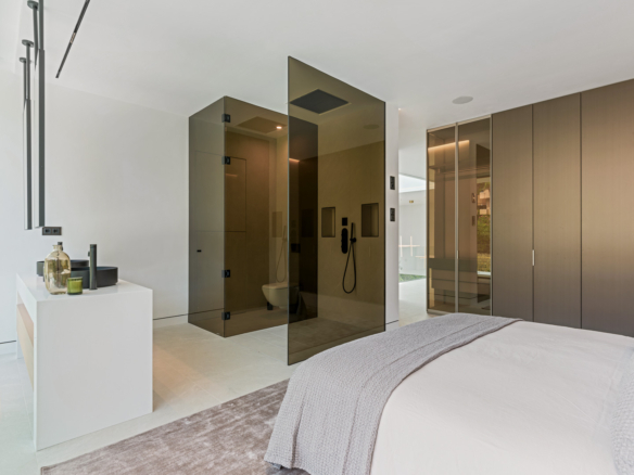 For sale – Golden Mile – New 5 Bedrooms Modern villa  – Turnkey