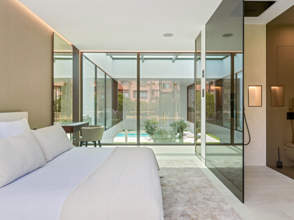 For sale – Golden Mile – New 5 Bedrooms Modern villa  – Turnkey