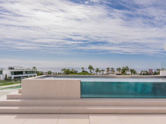 For sale – Golden Mile – New 5 Bedrooms Modern villa  – Turnkey