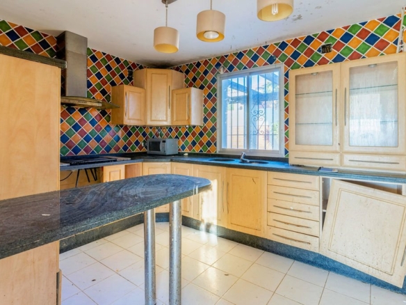 New Golden Mile – 7B Villa – To Reform – Near Facilities