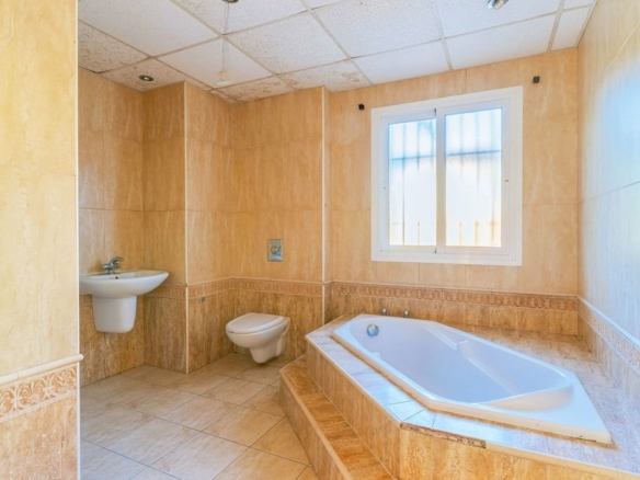 New Golden Mile – 7B Villa – To Reform – Near Facilities