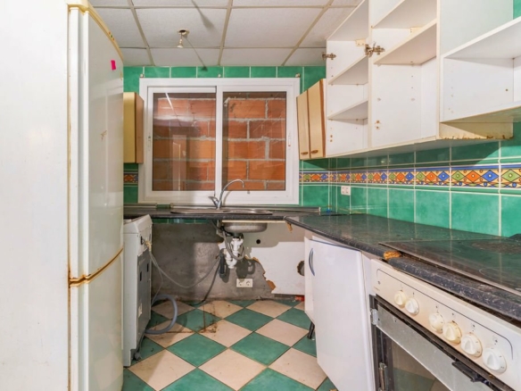 New Golden Mile – 7B Villa – To Reform – Near Facilities