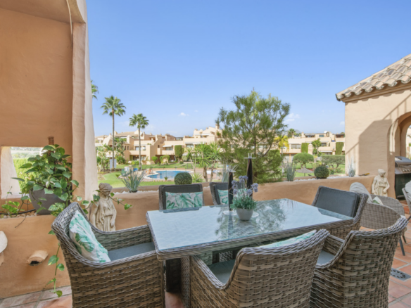 Estepona -3B  Penthouse – West facing – Huge Gardens