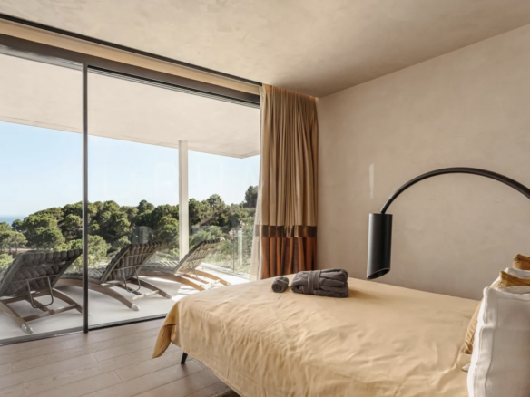 Monte Mayor – Modern 7B Villa – Panoramic Views