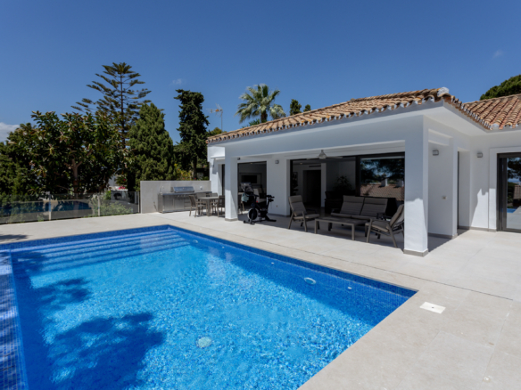Marbella East – Modern 4B Villa – Turnkey ready