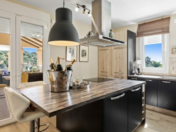 Calahonda – 4B villa – Sea views