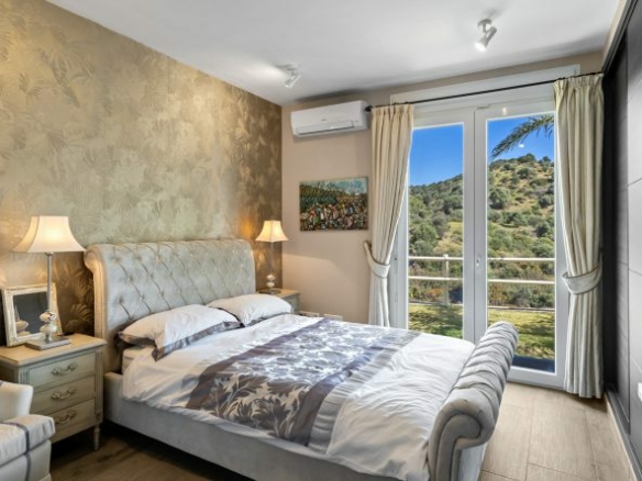 Calahonda – 4B villa – Sea views