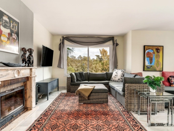 Golden Mile – 3B Penthouse  -South-facing – Tennis