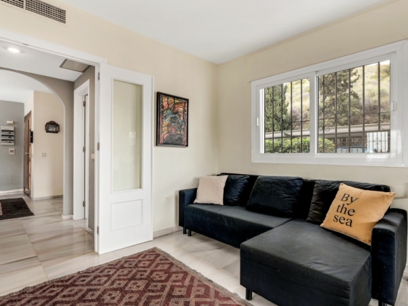 Golden Mile – 3B Penthouse  -South-facing – Tennis