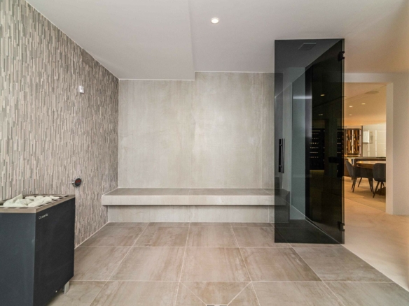 Puerto Banus  – 7B villa – Gated -Turn key