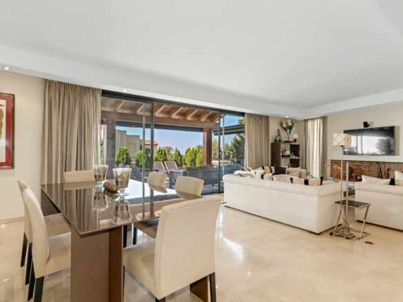 Sierra Blanca – 3B Luxury Penthouse – Seaviews