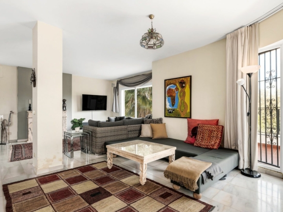 Golden Mile – 3B Penthouse  -South-facing – Tennis