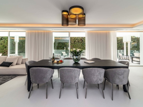 Puerto Banus  – 7B villa – Gated -Turn key