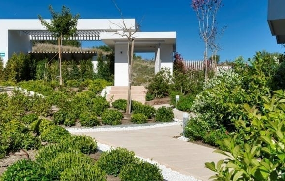 Estepona – New 3B  House – Golf area