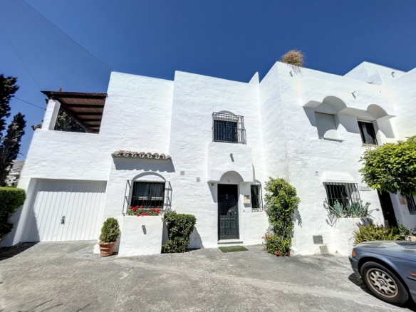 Guadalmina – 4B Townhouse  – Near Beach