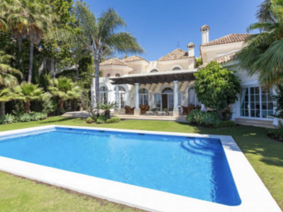 Benahavis  – 4B Luxury Villa – Sea Views