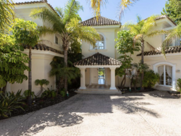 Benahavis  – 4B Luxury Villa – Sea Views