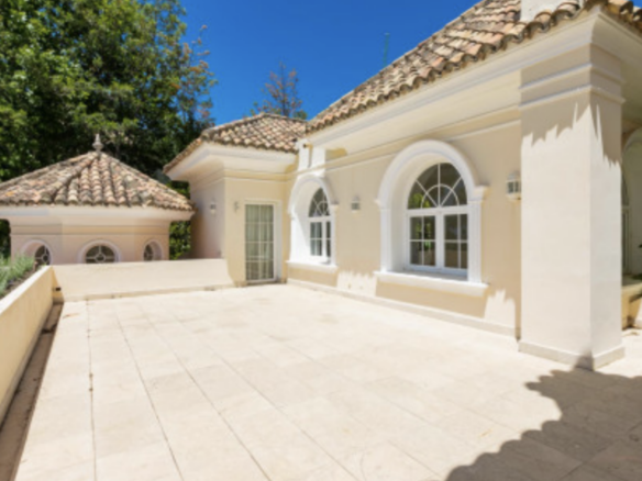 Benahavis  – 4B Luxury Villa – Sea Views