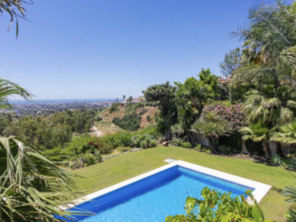 Benahavis  – 4B Luxury Villa – Sea Views