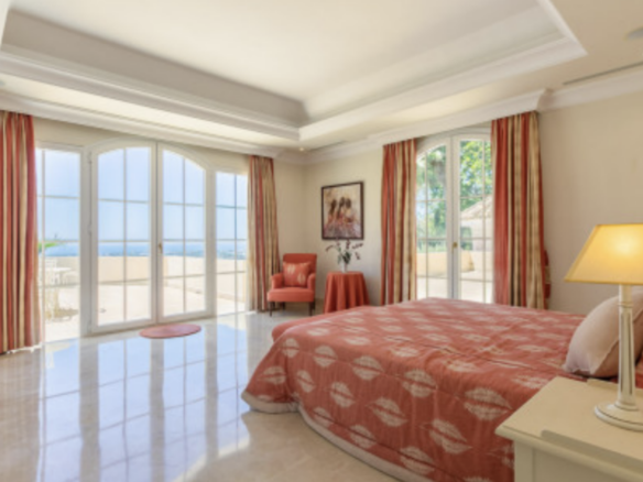 Benahavis  – 4B Luxury Villa – Sea Views