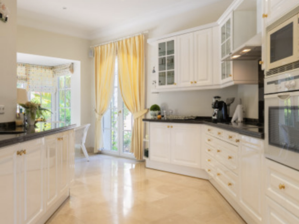 Benahavis  – 4B Luxury Villa – Sea Views