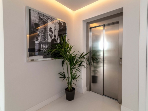 Puerto Banus  – 7B villa – Gated -Turn key
