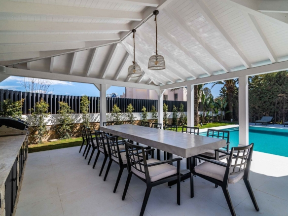 Puerto Banus  – 7B villa – Gated -Turn key