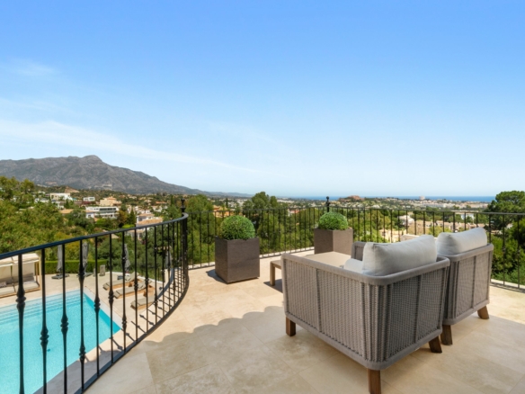 Reduced – For sale – El Herrojo Alto -8B Mansion – Seaviews -Gated – Turnkey🌅