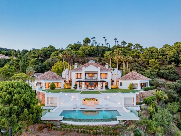 SOLD – La Zagaleta – 8B Classic Villa – Turnkey – Sea Views
