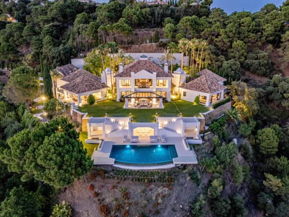 SOLD – La Zagaleta – 8B Classic Villa – Turnkey – Sea Views