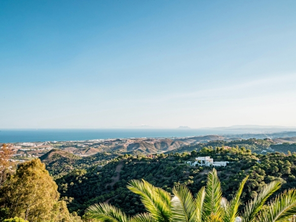 SOLD – La Zagaleta – 8B Classic Villa – Turnkey – Sea Views