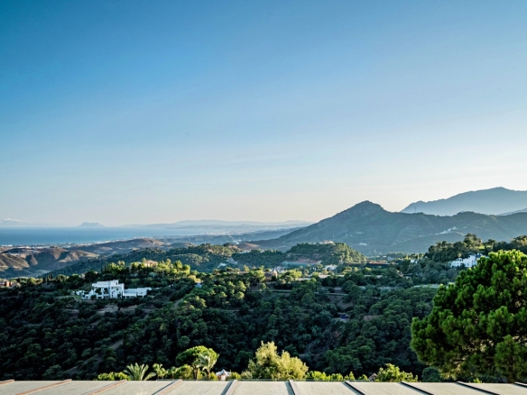 SOLD – La Zagaleta – 8B Classic Villa – Turnkey – Sea Views