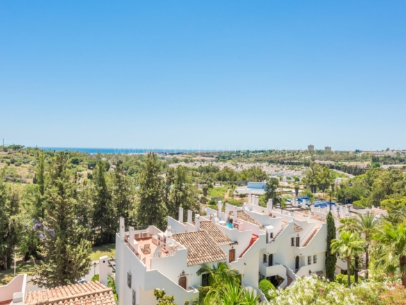 Reduced – Golden Mile – 3B House – Sea Views