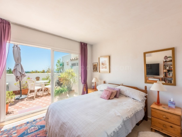 Reduced – Golden Mile – 3B House – Sea Views