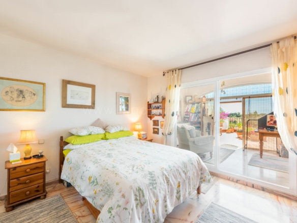 Reduced – Golden Mile – 3B House – Sea Views