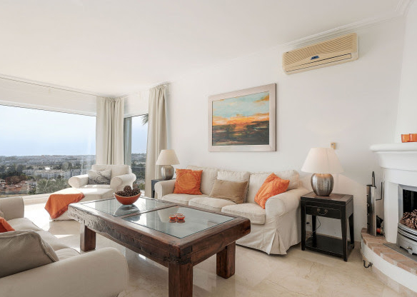 Nueva Andalucia – 4B Villa – Panoramic Views – To Reform