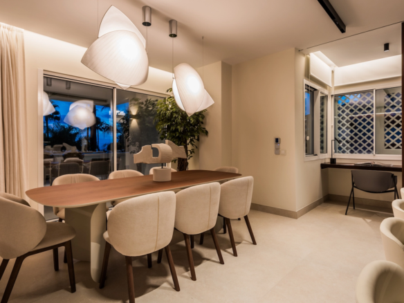 Golden Mile – 3B Apt – Sea Views – Gated -Turnkey
