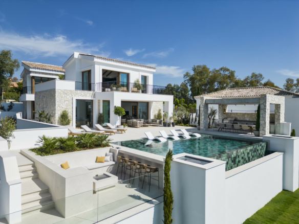SOLD – La Quinta – 5B Villa – Sea. Views – Gated -Turnkey