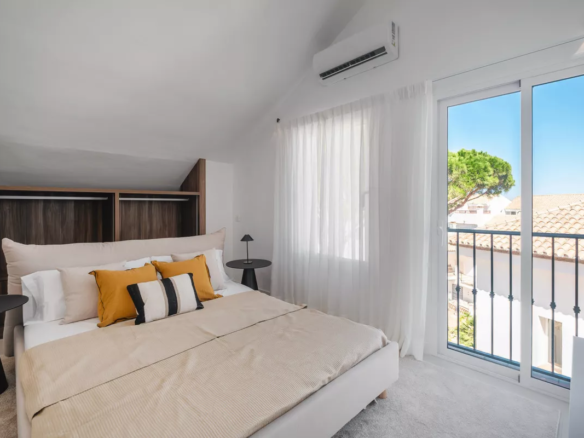 Aloha -4B Luxury Penthouse – Turnkey