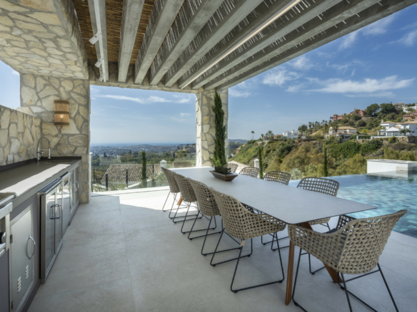 SOLD – La Quinta – 5B Villa – Sea. Views – Gated -Turnkey